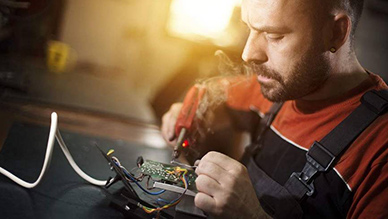 徐工集團(tuán)牽頭組建的制造業(yè)創(chuàng)新中心，將積極實(shí)踐《中國(guó)制造2025》中所提出的“形成整機(jī)牽引和基礎(chǔ)支撐協(xié)調(diào)互動(dòng)的產(chǎn)業(yè)創(chuàng)新發(fā)展格局”的發(fā)展模式；充分吸納全產(chǎn)業(yè)鏈、全價(jià)值鏈、全行業(yè)的優(yōu)勢(shì)創(chuàng)新資源，建立以為徐州為中心、輻射全國(guó)的創(chuàng)新平臺(tái)。