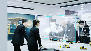 徐工集團(tuán)牽頭組建的制造業(yè)創(chuàng)新中心，將積極實(shí)踐《中國(guó)制造2025》中所提出的“形成整機(jī)牽引和基礎(chǔ)支撐協(xié)調(diào)互動(dòng)的產(chǎn)業(yè)創(chuàng)新發(fā)展格局”的發(fā)展模式；充分吸納全產(chǎn)業(yè)鏈、全價(jià)值鏈、全行業(yè)的優(yōu)勢(shì)創(chuàng)新資源，建立以為徐州為中心、輻射全國(guó)的創(chuàng)新平臺(tái)。